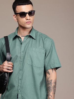 Roadster Men Solid Casual Green Shirt