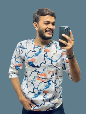 StellLIFESTYLE Trend Men Solid Casual White, Multicolor Shirt