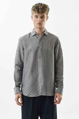 Snitch Men Checkered Casual Grey Shirt