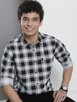 The Indian Garage Co. Men Checkered Casual Black Shirt