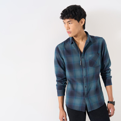 SF Jeans by Pantaloons Men Solid Casual Blue Shirt