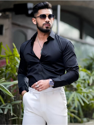 RAAVI Men Solid Formal Black Shirt