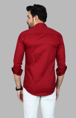 Liza Martin Men Solid Casual Maroon Shirt