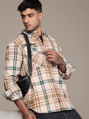 Roadster Men Checkered Casual Beige Shirt