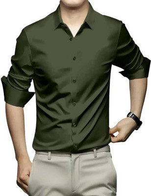 Voroxy Men Solid Casual Green Shirt