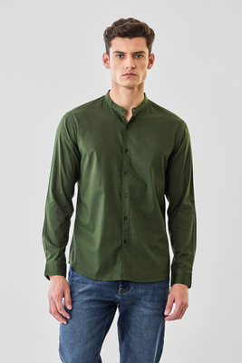 Snitch Men Solid Casual Dark Green Shirt
