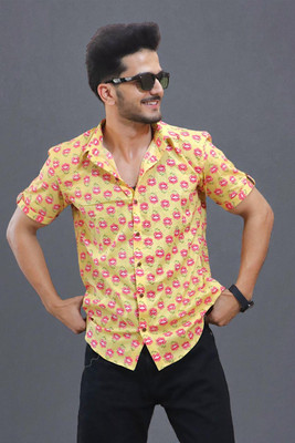 Outfitsbytiyaara Men Printed Casual Yellow Shirt