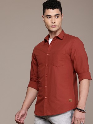 Roadster Men Solid Casual Maroon Shirt