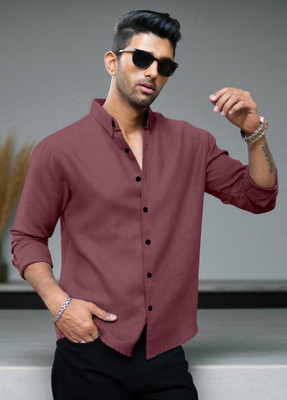 Yanthi Trend Men Solid Casual Maroon Shirt