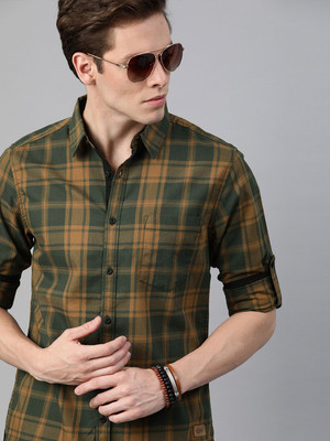 Roadster Men Checkered Casual Dark Green Shirt