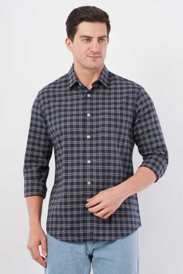OFFSHADE Men Checkered Casual Dark Blue Shirt