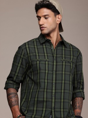 Roadster Men Checkered Casual Green Shirt