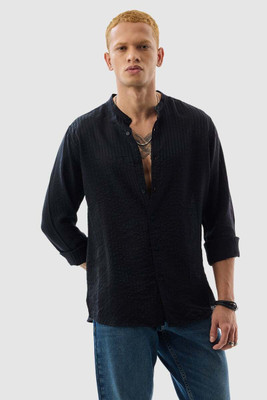 Snitch Men Striped Casual Black Shirt
