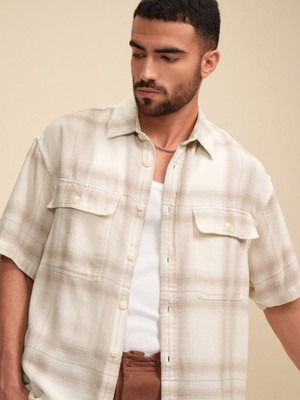 LOCOMOTIVE Men Checkered Casual Cream Shirt