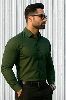 FMSHIRTS Men Solid Formal Green Shirt