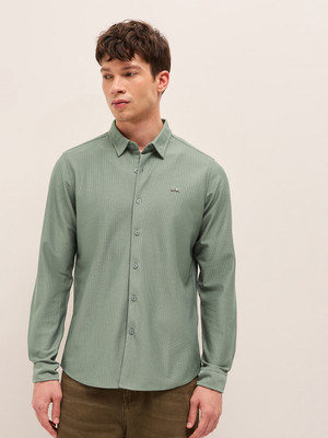 THE BEAR HOUSE Men Self Design Casual Green Shirt