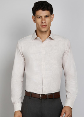 PARK AVENUE Men Checkered Formal Brown Shirt