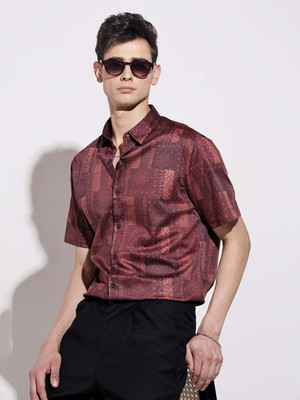 SHOWOFFFF Men Graphic Print Casual Maroon Shirt