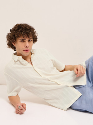 THE BEAR HOUSE Men Self Design Casual White Shirt