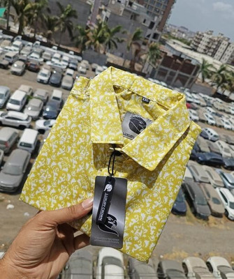 Ananta Men Printed Casual Yellow Shirt