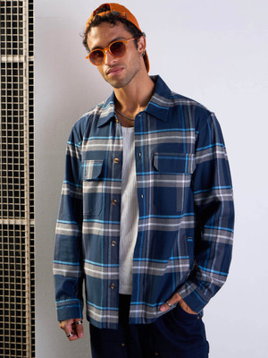 MASCLN SASSAFRAS Men Checkered Casual Dark Blue Shirt