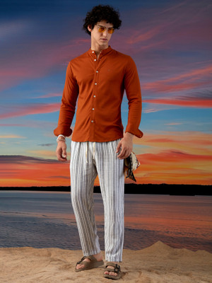 Markle Moro Men Solid Casual Brown Shirt