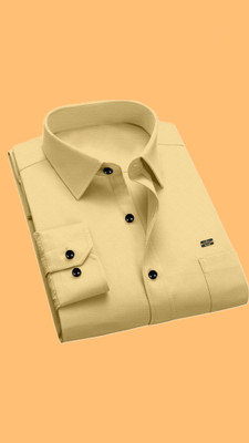 Vilantra Fashion Men Solid Casual Yellow Shirt