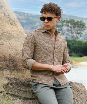 CAMPUS SUTRA Men Self Design Casual Brown Shirt