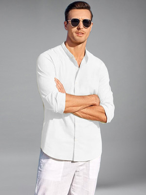 Vida Loca Men Solid Casual White Shirt