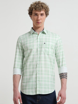 ROCKET SCIENCE Men Checkered Casual Green Shirt
