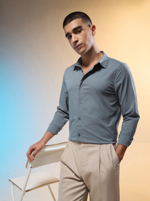 TECHNOSPORT Men Solid Casual Grey Shirt