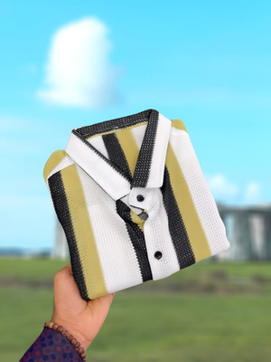 DUCCKCREATION Men Striped Casual Yellow Shirt