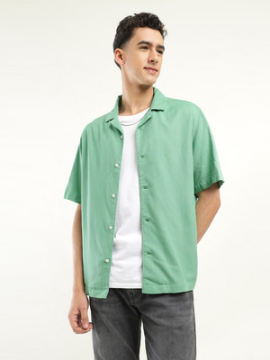LEVI'S Men Solid Casual Green Shirt
