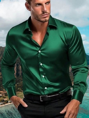 Mahek Fashion Men Solid Casual Dark Green Shirt