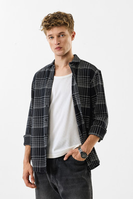 Snitch Men Checkered Casual Black, White Shirt