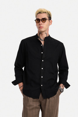Snitch Men Solid Casual Black Shirt