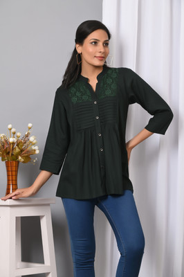 IQRAAR Women Self Design Casual Dark Green Shirt