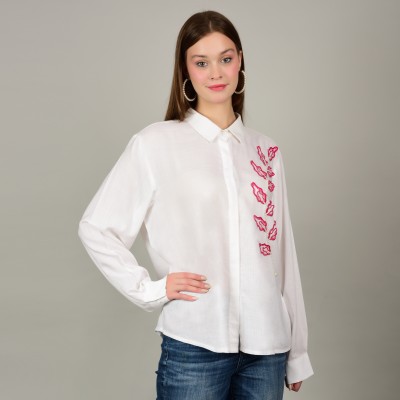 huegenz Women Embroidered Casual White Shirt