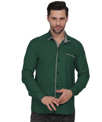 Plum Crazy Men Solid Casual Green Shirt