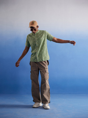 Shvaas By Vastramay Men Self Design Casual Green Shirt