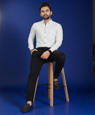 LAXMI TRENDING Men Solid Casual White Shirt