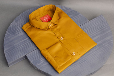 Surhi Men Solid Formal Yellow Shirt