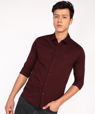 Spykar Men Solid Casual Maroon Shirt