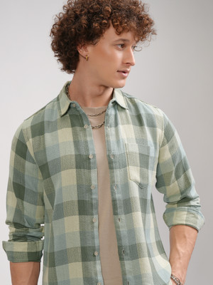 HIGHLANDER Men Checkered Casual Green Shirt