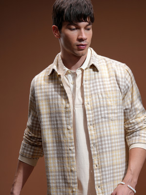 HIGHLANDER Men Checkered Casual Beige Shirt