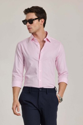 Snitch Men Checkered Formal Pink Shirt