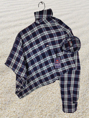 Arthz Fashion Trend Men Checkered Casual Dark Blue, White, Maroon Shirt