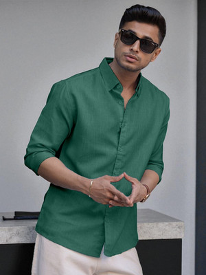 Yanthhi Men Solid Casual Green Shirt