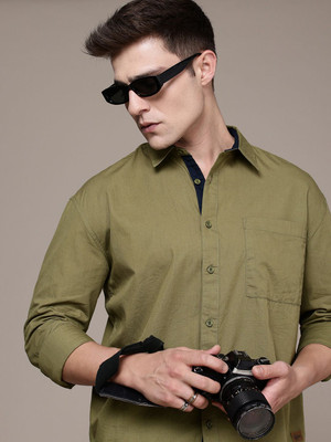 Roadster Men Solid Casual Green Shirt