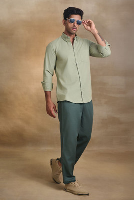 Uncluttered Closet Men Solid Casual Green Shirt